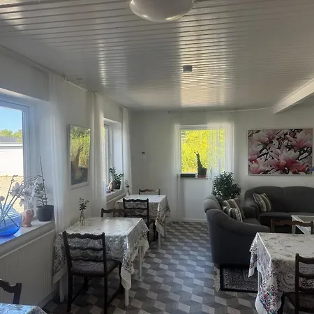 Hine Bakke فندق مبيت وإفطار Rudkøbing