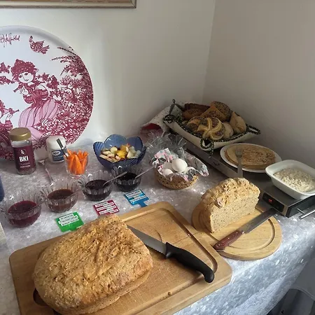 Bed & Breakfast Hine Bakke 4*